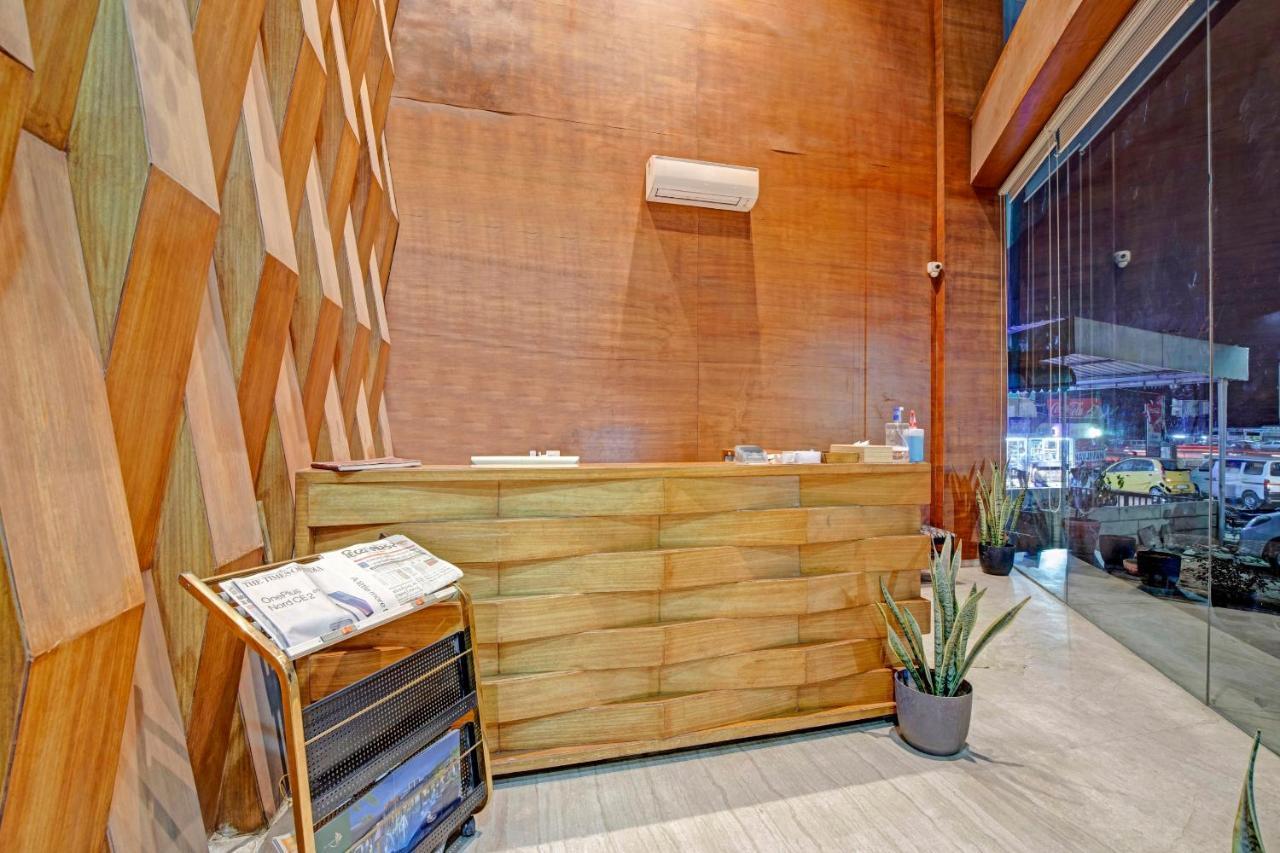 Hotel Navjivan Himatnagar Екстериор снимка