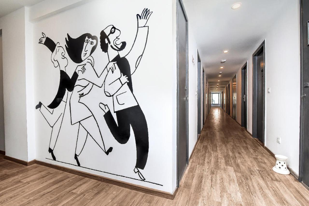 Hotel Navjivan Himatnagar Екстериор снимка