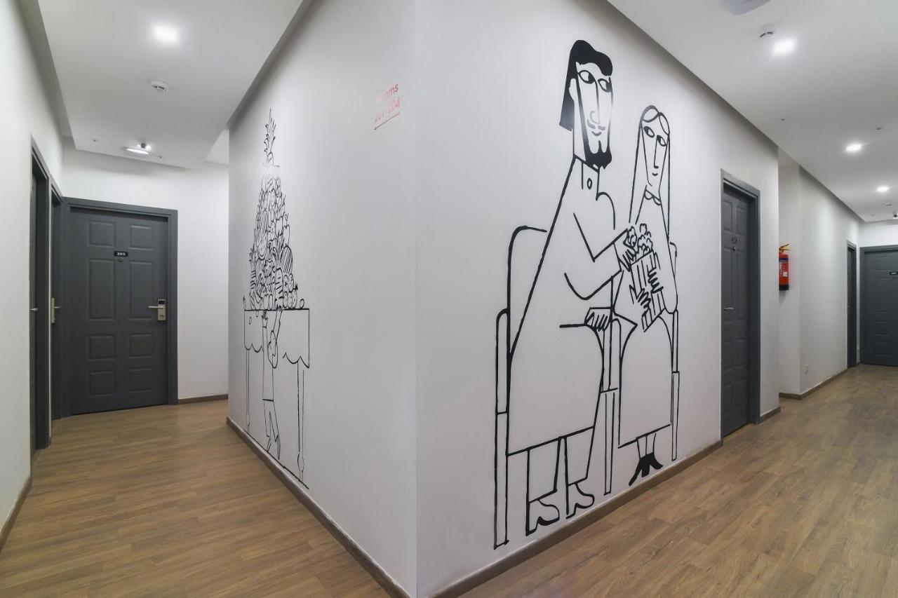 Hotel Navjivan Himatnagar Екстериор снимка