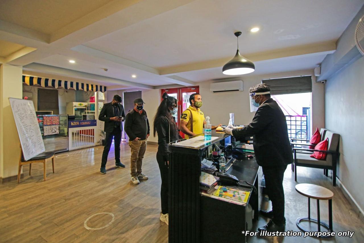 Hotel Navjivan Himatnagar Екстериор снимка