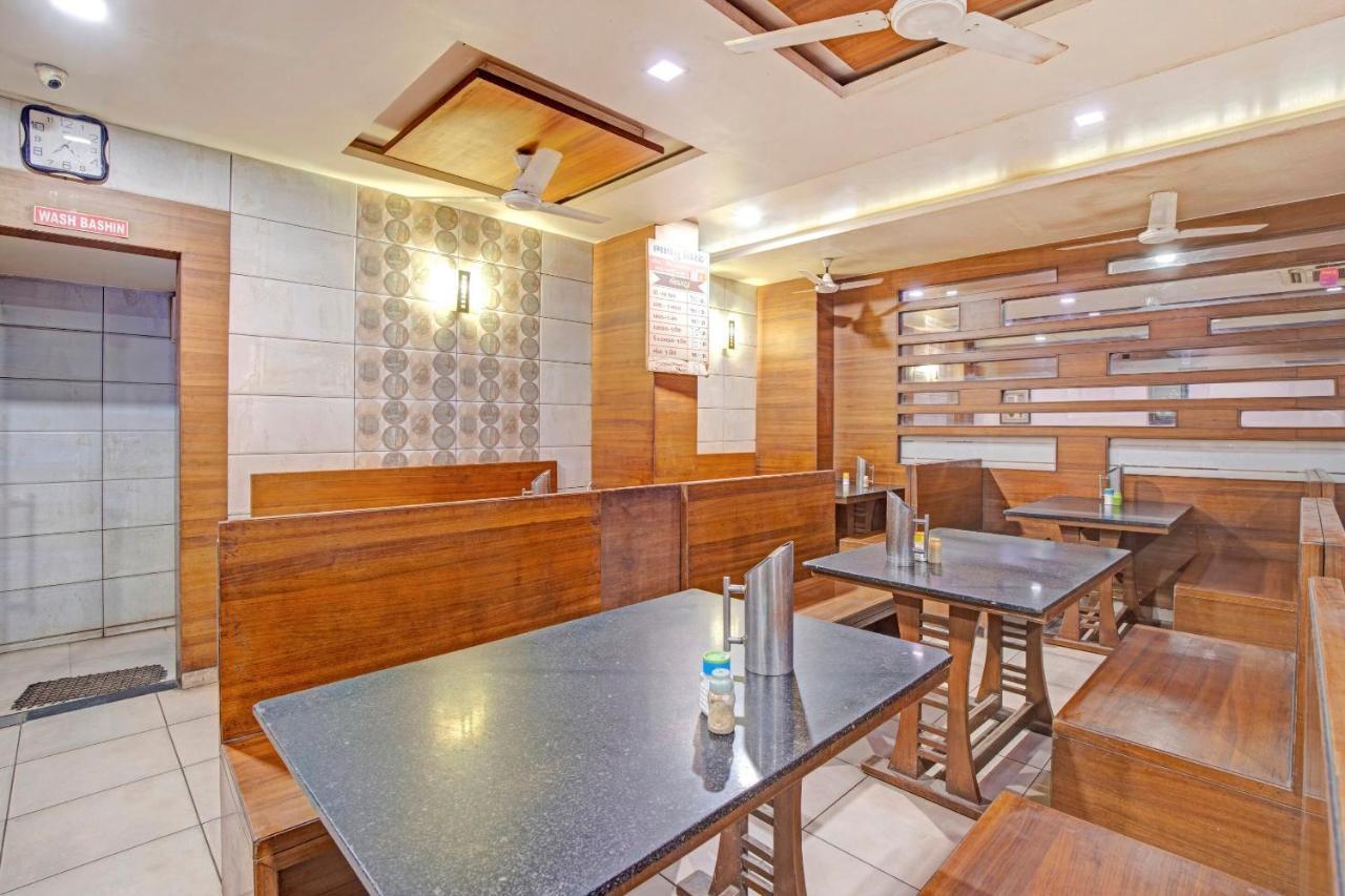 Hotel Navjivan Himatnagar Екстериор снимка